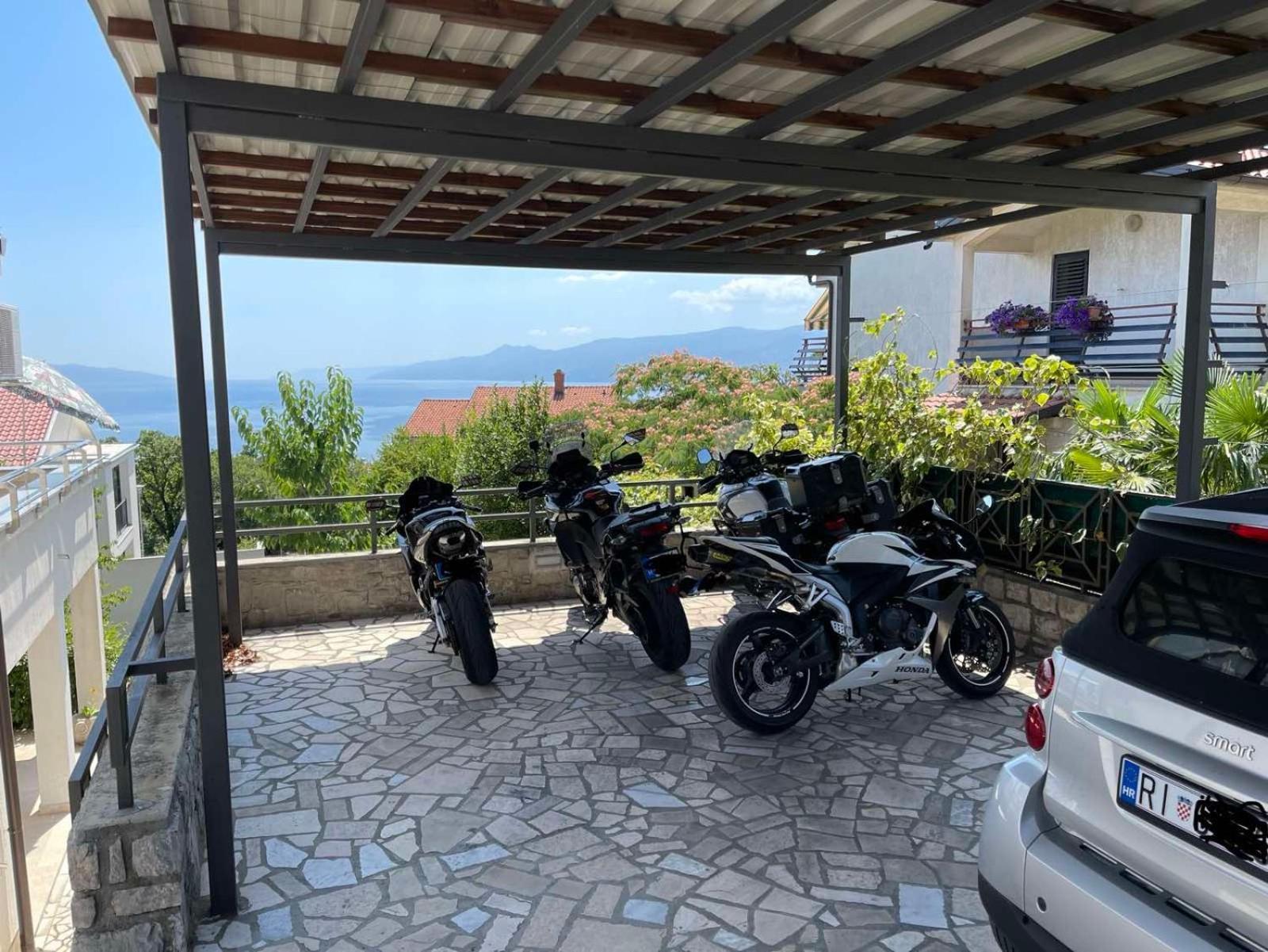 Deluxe Apartment Dora With A Private Parking, Terrace And See View Rijeka Bagian luar foto