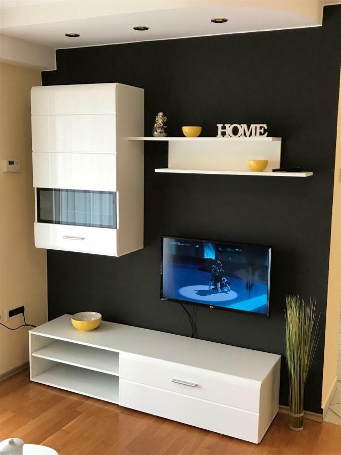 Deluxe Apartment Dora With A Private Parking, Terrace And See View Rijeka Bagian luar foto