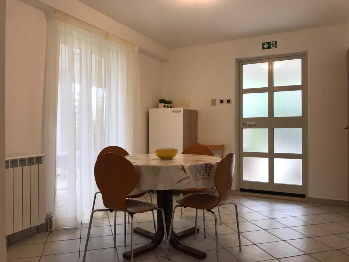 Deluxe Apartment Dora With A Private Parking, Terrace And See View Rijeka Bagian luar foto